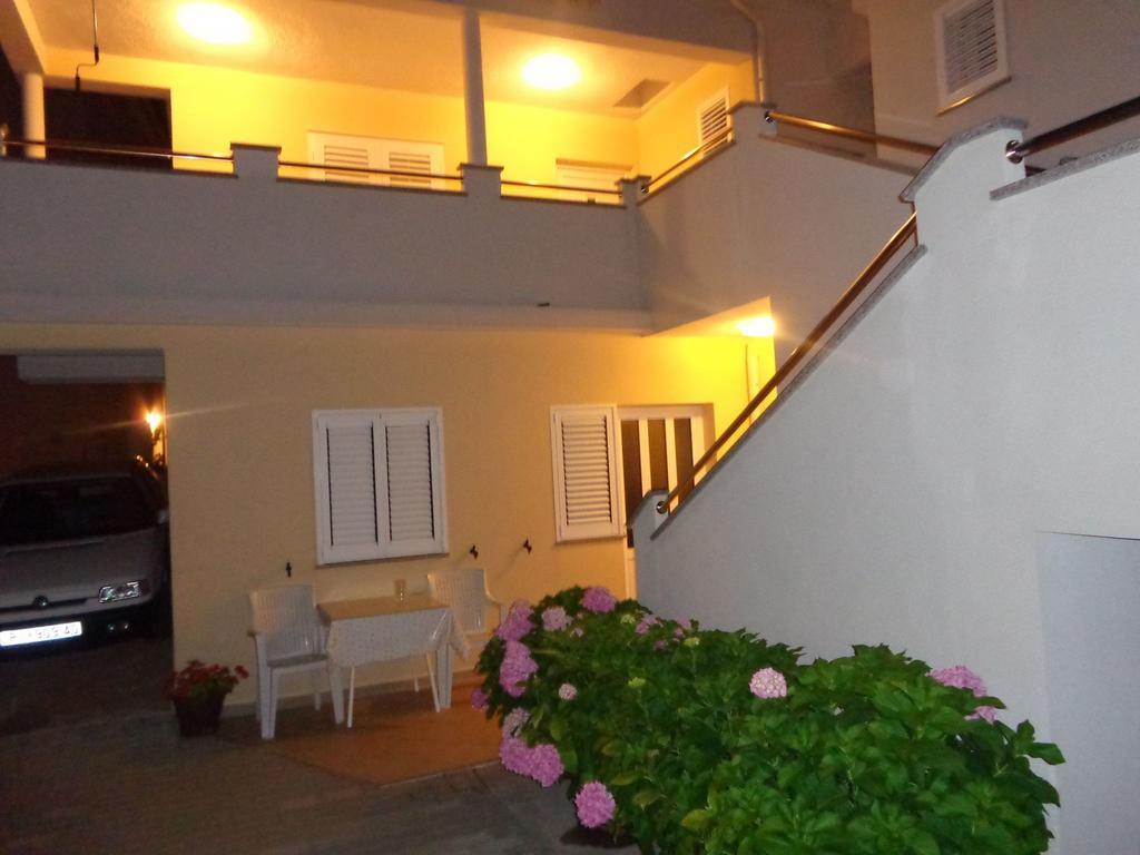 Apartments Kekica Novalja Luaran gambar