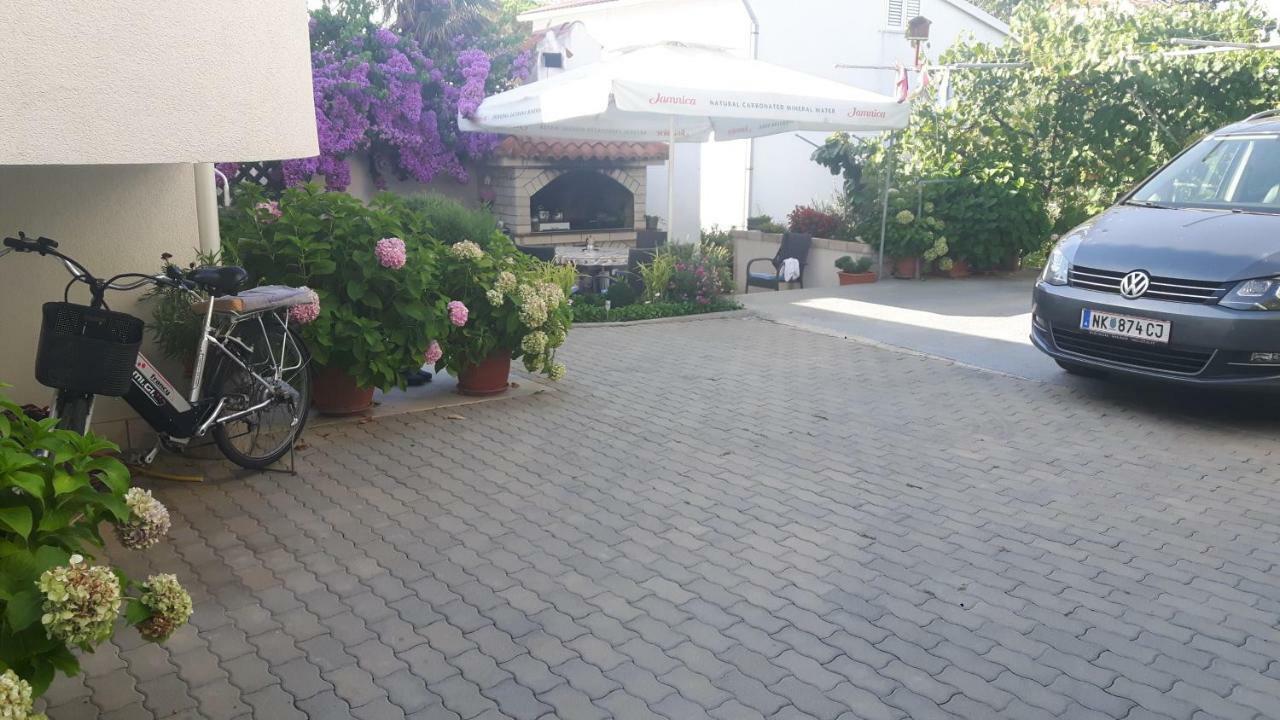 Apartments Kekica Novalja Luaran gambar
